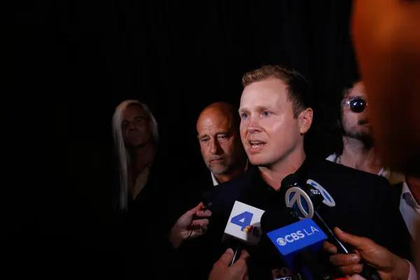 Pratt's Political Power Play: Reality Star Edging Out Rival for LA Mayor!