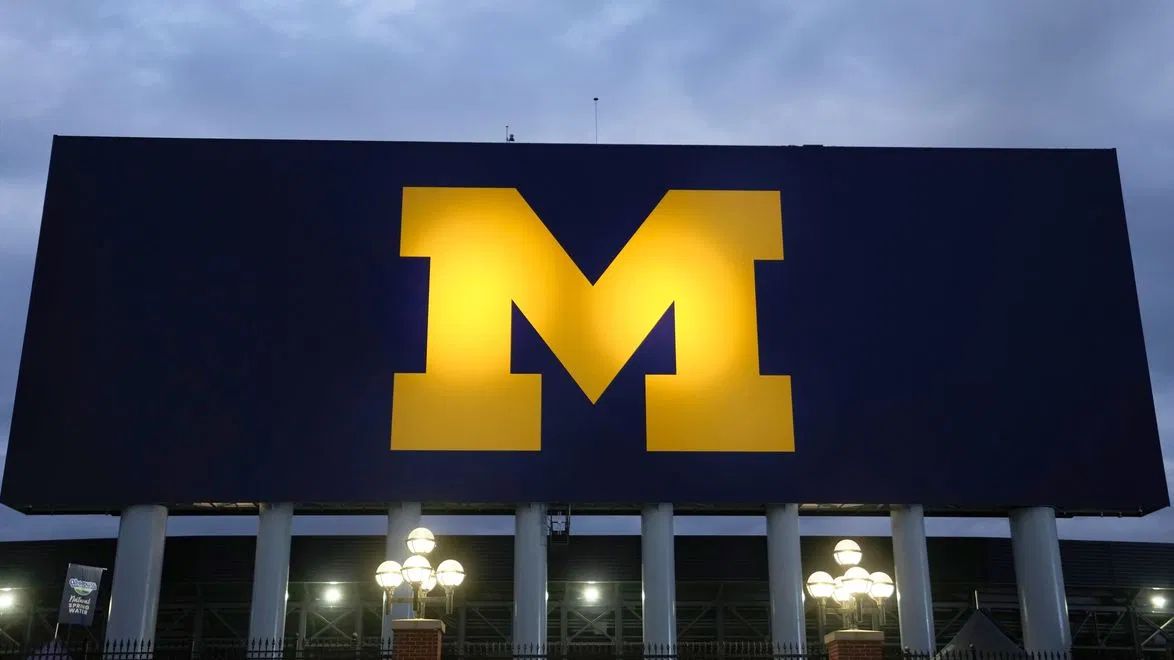 Michigan's Grade Hiding Policy: Are Freshmen Too Fragile for a Failing Grade?!