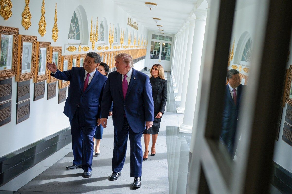 It's Biden": Trump Gives Xi a White House Tour and Stops to Point Out the Autopen Portrait