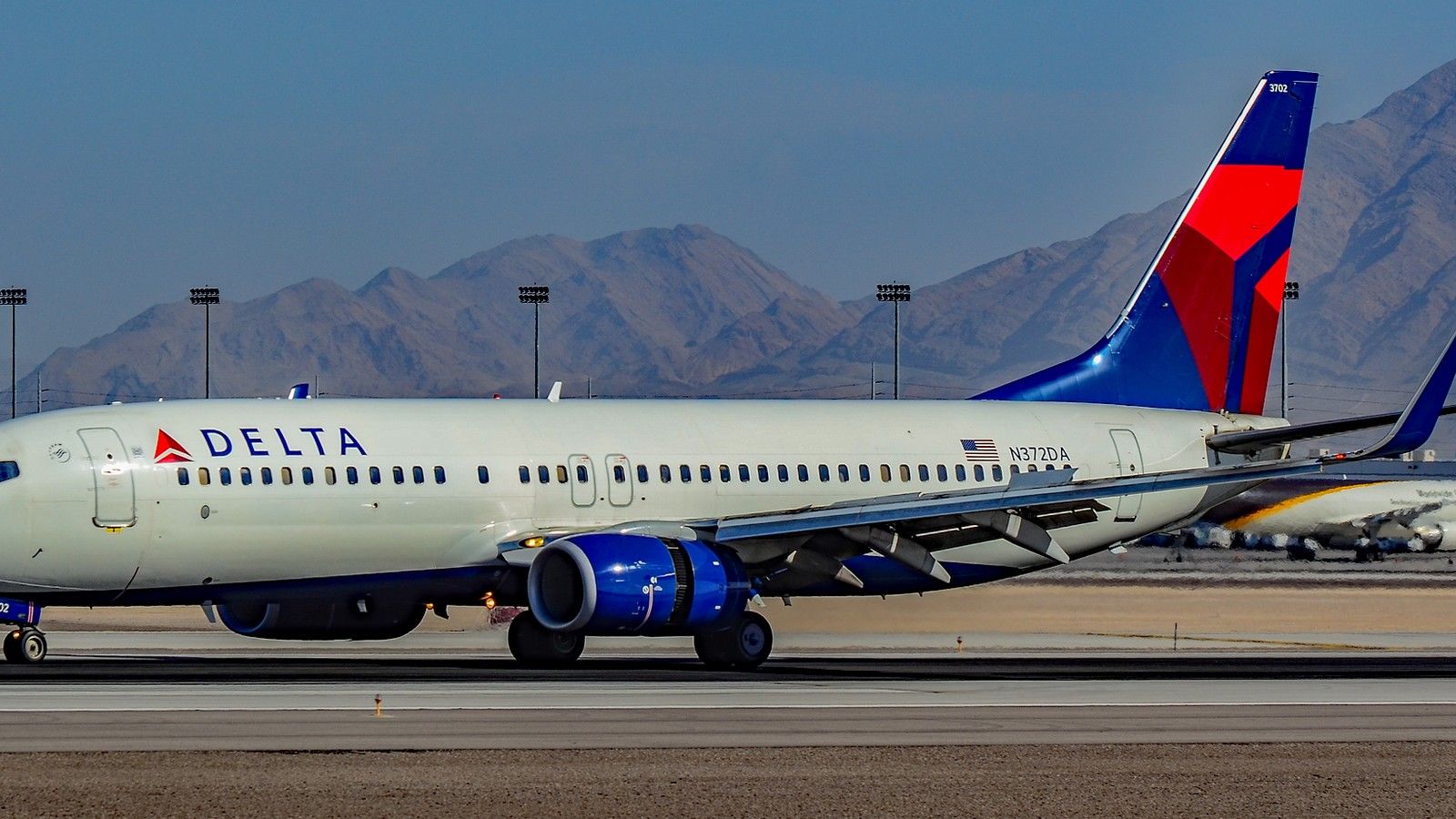Delta Offered Him $500 to Give Up His Seat. He Asked for $1,300 Instead